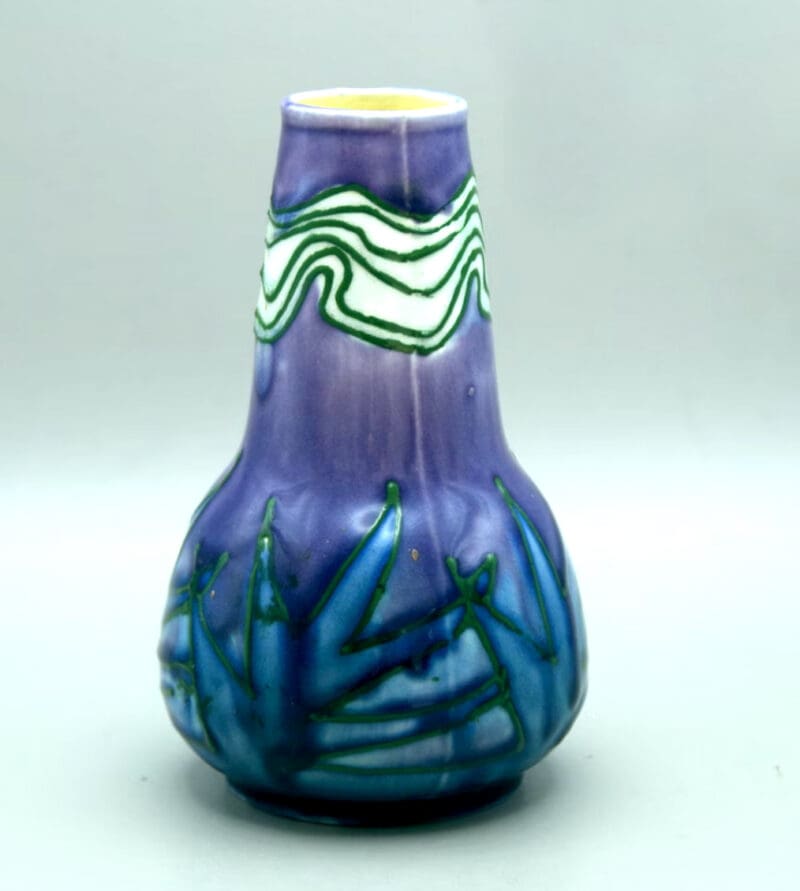 Minton-Secessionist-Pottery-1909-Vase-2