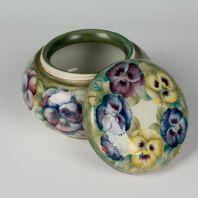 William-Moorcroft-for-James-McIntyre-late-1800s-1 William-Moorcroft-for-James-McIntyre-late-1800s-1