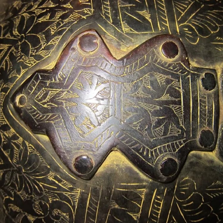 Middle-Eastern-Hnd-Crafted-Brass-Container-Upclose-Pattern Middle-Eastern-Hnd-Crafted-Brass-Container-Upclose-Pattern