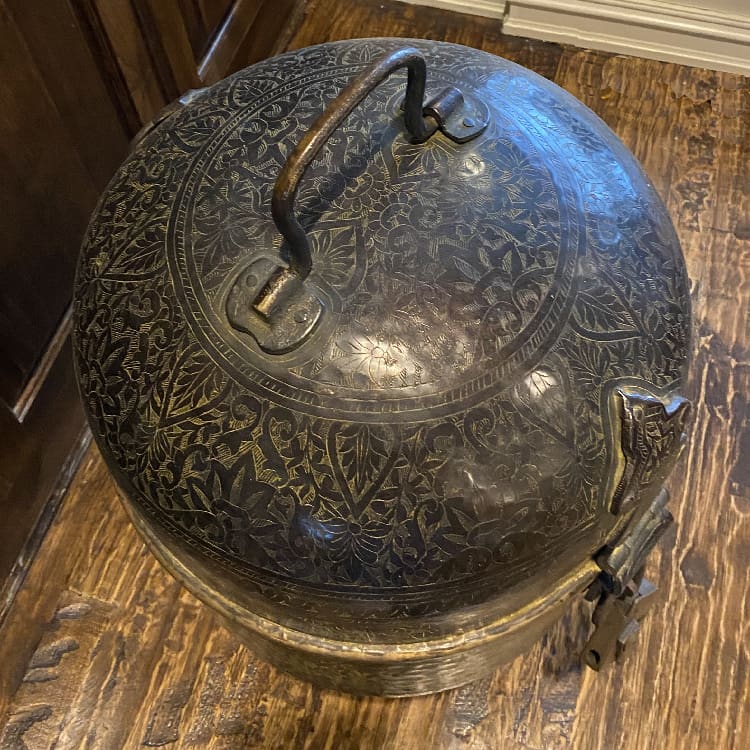 Middle-Eastern-Hnd-Crafted-Brass-Container-Upper-Area Middle-Eastern-Hnd-Crafted-Brass-Container-Upper-Area