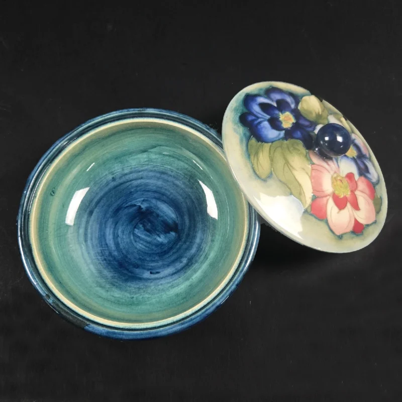 Moorcroft Clematis Powder Box with Lid-1 Moorcroft Clematis Powder Box with Lid-1