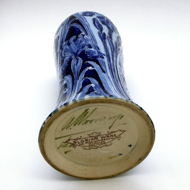 William-Moorcroft-Florian-Iris-Pristine-3 William-Moorcroft-Florian-Iris-Pristine-3